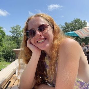 Meet your Posher, Emily